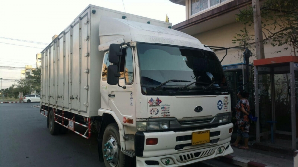 ขาย Nissan UD ปี48 ยูโร2 ตู้สิบบาน 7.20 เมตร