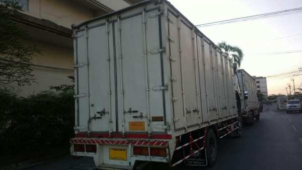 ขาย Nissan UD ปี48 ยูโร2 ตู้สิบบาน 7.20 เมตร ขาย Nissan UD ปี48 ยูโร2 ตู้สิบบาน 7.20 เมตร