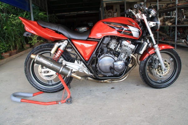 >> ขาย CB 400 ปี 93 สรรพสามิตแท้ สีใหม่ทั้งคัน เกียร์โยงแต่ง ท่อโยชิ 71000 >> ขาย CB 400 ปี 93 สรรพสามิตแท้ สีใหม่ทั้งคัน เกียร์โยงแต่ง ท่อโยชิ 71000