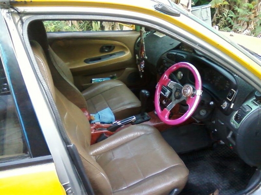 ขายแท๊กซี่มิตซู ท้ายเบนซ์ เขียวเหลือง 85000