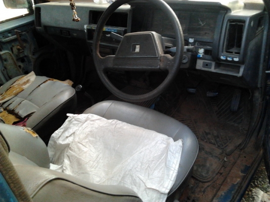 **ปรับราคารับปีใหม่ !!! 5 วัน เท่านั้น!! ขาย กระบะตอนเดียว NISSAN บิ๊กเอ็ม LD20 ปี29/86 เครื่องLD20 แน่นๆ ไม่หลวม ลงเล่มแล้ว ช่วงล่างดี คัสซีพอใช้ ยางดี กระบะมีผุบ้าง ภายในดี เบาะมีขาด พร้อมลุยงาน เข้าไร่ เข้าสวน ขายตามสภาพ ***ขายแล้วครับขอบคุณ Truck2hand