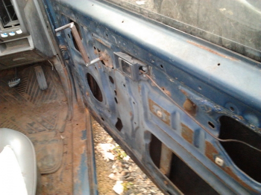 **ปรับราคารับปีใหม่ !!! 5 วัน เท่านั้น!! ขาย กระบะตอนเดียว NISSAN บิ๊กเอ็ม LD20 ปี29/86 เครื่องLD20 แน่นๆ ไม่หลวม ลงเล่มแล้ว ช่วงล่างดี คัสซีพอใช้ ยางดี กระบะมีผุบ้าง ภายในดี เบาะมีขาด พร้อมลุยงาน เข้าไร่ เข้าสวน ขายตามสภาพ ***ขายแล้วครับขอบคุณ Truck2hand