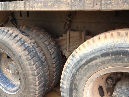 รถฮีโน่ 10 ล้อดั๊ม  FM3M  240 แรงม้า  ปี 39  สนใจติดต่อ 081 - 6079515