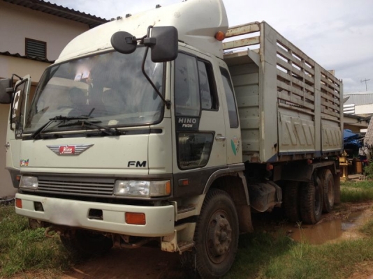 รถฮีโน่ 10 ล้อดั๊ม  FM3M  240 แรงม้า  ปี 39  สนใจติดต่อ 081 - 6079515