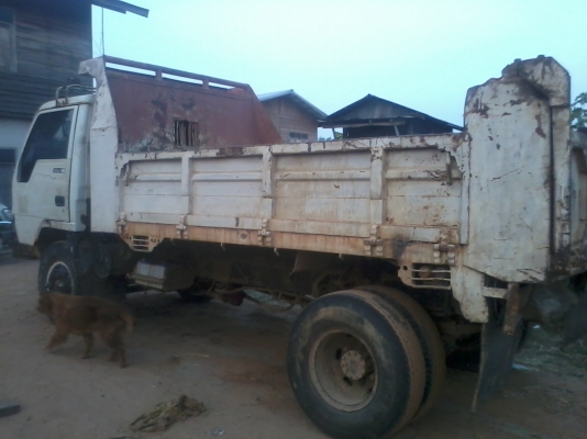 หกล้อดั้ม มิตซู115แรง รถห้างแท้ปี40 เกรียร์ใหญ่ Fหน้าFหลัง ครับ