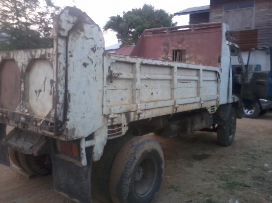 หกล้อดั้ม มิตซู115แรง รถห้างแท้ปี40 เกรียร์ใหญ่ Fหน้าFหลัง ครับ