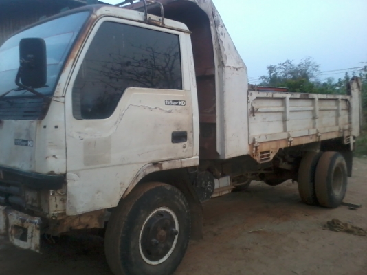 หกล้อดั้ม มิตซู115แรง รถห้างแท้ปี40 เกรียร์ใหญ่ Fหน้าFหลัง ครับ