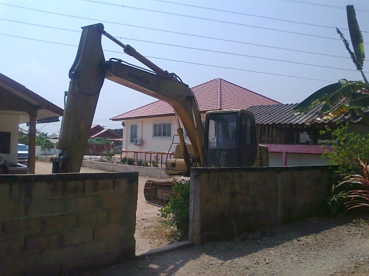 รถขุด KOMATSU PC120-6E รถสวย มีทะเบียนครบ ราคาต่อรอง