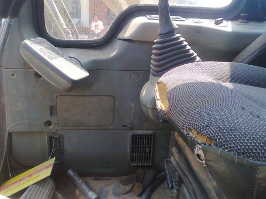 รถขุด KOMATSU PC120-6E รถสวย มีทะเบียนครบ ราคาต่อรอง