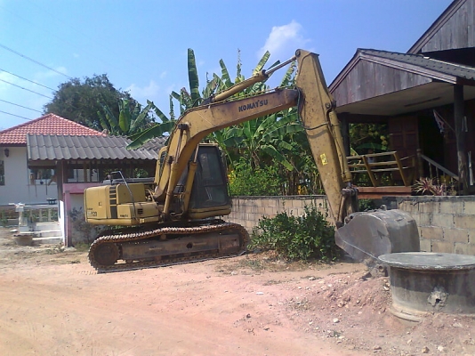 รถขุด KOMATSU PC120-6E รถสวย มีทะเบียนครบ ราคาต่อรอง