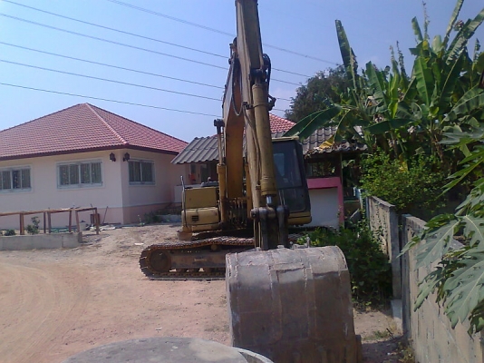 รถขุด KOMATSU PC120-6E รถสวย มีทะเบียนครบ ราคาต่อรอง