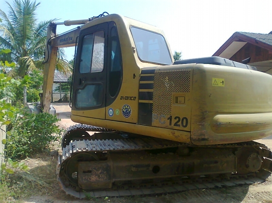 รถขุด KOMATSU PC120-6E รถสวย มีทะเบียนครบ ราคาต่อรอง
