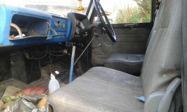 10ล้อรถน้ำISUZU หัวยาวเพลาเดียวเครื่องเกียร์ช่วงล่างเดิมถังจุ12000ลิตร