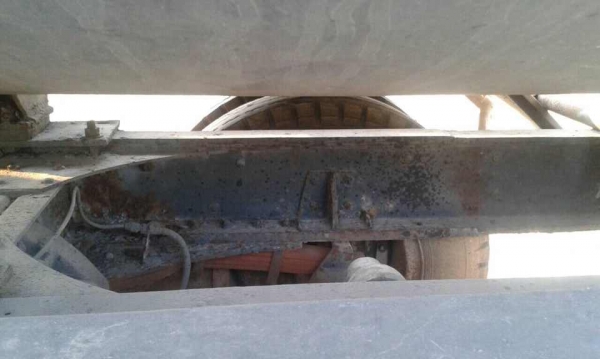 10ล้อรถน้ำISUZU หัวยาวเพลาเดียวเครื่องเกียร์ช่วงล่างเดิมถังจุ12000ลิตร