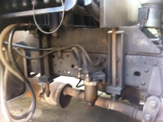 ขายรถบรรทุก6ล้อติดเครน3ตัน ISUZU NPR 120แรงม้า ปี2538 C/N NPR66PX5S-7xxxxxx E/N 4HF1-2xxxxx รถห้าง ทะเบียนไม่ขาด