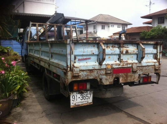 ขายรถบรรทุก6ล้อติดเครน3ตัน ISUZU NPR 120แรงม้า ปี2538 C/N NPR66PX5S-7xxxxxx E/N 4HF1-2xxxxx รถห้าง ทะเบียนไม่ขาด
