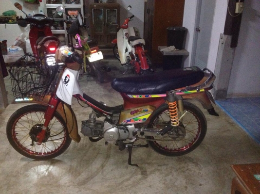 ขายดรีมคุรุสภาแห้งๆไม่มีผุ เครื่อง125 ลูกโตโมเต็ม ทะเบียน 23,000 บาท 0861223256 ต้นสุ1000