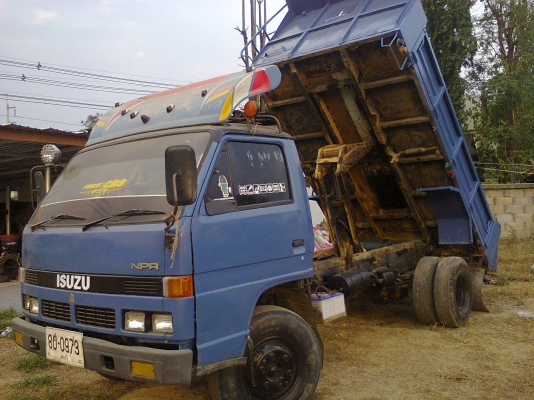 ขายหกล้อดั้มพ์ อีซูสุ NPR 115HP เฟืองท้ายเอฟ แอร์เย็น