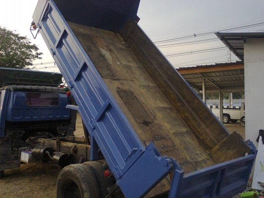 ขายหกล้อดั้มพ์ อีซูสุ NPR 115HP เฟืองท้ายเอฟ แอร์เย็น