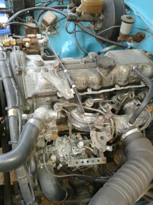 ขายเครื่องTOYOTA 2L 2400 CC ยังใช้งานอยู่ครับ