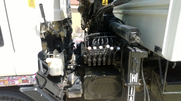 ISUZU FRR 210 แรง ปี**52 ติดเครน(เฮียบ)3ตัน ไมล์156000กม.รถสวยมาก..