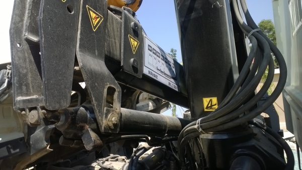 ISUZU FRR 210 แรง ปี**52 ติดเครน(เฮียบ)3ตัน ไมล์156000กม.รถสวยมาก..