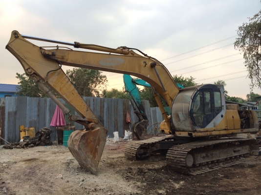 ขายด่วนอะไหล่รถ samsung 210-2 จะทำการตัดในวันพรุ่งนี้ครับ