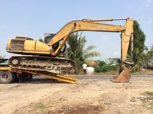 ขายด่วนอะไหล่รถ samsung 210-2 จะทำการตัดในวันพรุ่งนี้ครับ