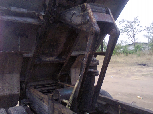 ขายหกล้อดั้มพ์ อีซูสุ NPR 115 HP เฟื่องท้ายเอฟ แอร์เย็น