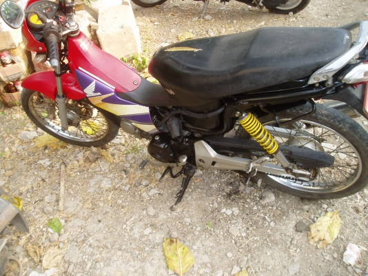 ขายด่วนฮออนด้าไนท110ยูบ๊อกไม่มีครัชปี43ราคา8500บาท ขายด่วนฮออนด้าไนท110ยูบ๊อกไม่มีครัชปี43ราคา8500บาท