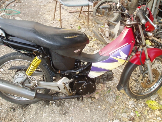 ขายด่วนฮออนด้าไนท110ยูบ๊อกไม่มีครัชปี43ราคา8500บาท ขายด่วนฮออนด้าไนท110ยูบ๊อกไม่มีครัชปี43ราคา8500บาท