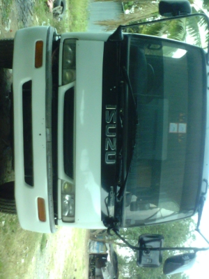 อีซูซุ Dega