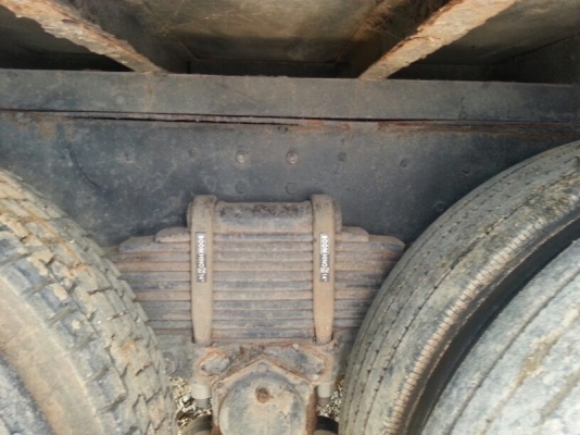 รถฮีโน่ 10 ล้อ ตู้เย็น FL1J  210 แรงม้า. ปี 40  สนใจติดต่อ 081 - 6079515