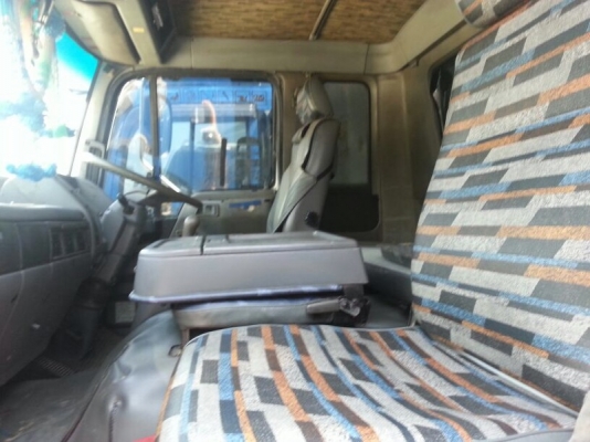 รถฮีโน่ 10 ล้อ ตู้เย็น FL1J  210 แรงม้า. ปี 40  สนใจติดต่อ 081 - 6079515