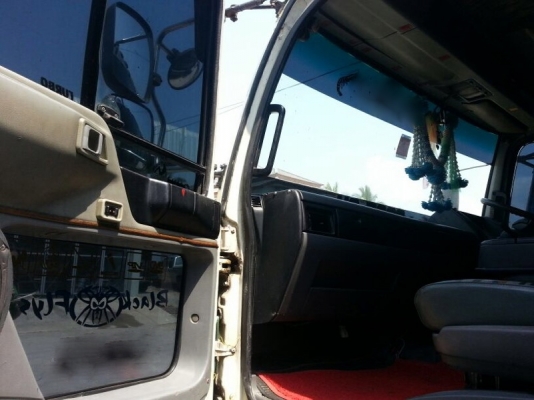 รถฮีโน่ 10 ล้อ ตู้เย็น FL1J  210 แรงม้า. ปี 40  สนใจติดต่อ 081 - 6079515