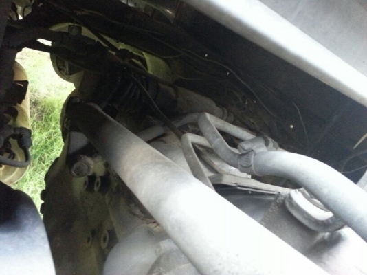 รถฮีโน่ 10 ล้อ ตู้เย็น FL1J  210 แรงม้า. ปี 40  สนใจติดต่อ 081 - 6079515