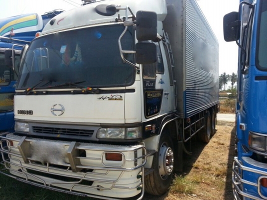 รถฮีโน่ 10 ล้อ ตู้เย็น FL1J  210 แรงม้า. ปี 40  สนใจติดต่อ 081 - 6079515