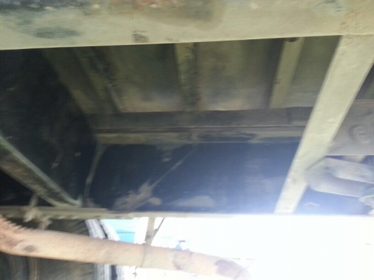 รถฮีโน่ 10 ล้อ ตู้เย็น FL1J  210 แรงม้า. ปี 40  สนใจติดต่อ 081 - 6079515