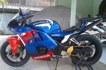 ธารนนทบุรี//ขาย honda cb1 แต่งสวย ทะเบียน ราคา65,000บาท