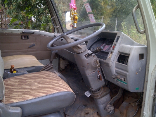 รถบ้าน  ขายหกล้อ ฮีโน่ FB พร้อมใช้งาน ภาษีเต็ม ยางดี เครื่องแน่น ขับดีไม่เสียศูนย์