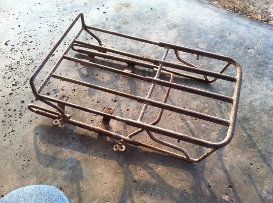 ตะแกรงเหล็ก ติดท้าย ไว้วางของ