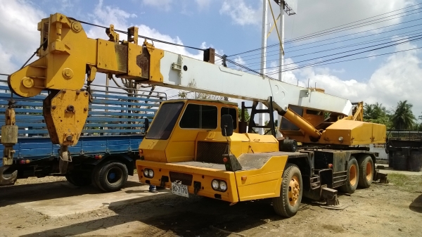 10ล้อเครน20ตัน NISSAN 4TW170 เครนTADANO 3ชัก4ปลอก สภาพดีพร้อมใช้