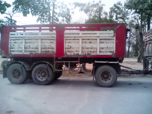 ขายรถพ่วงแม่ลูกดั้ม แม่สองเพลา ลูกสามคาน ราคาถูก 225 แรงม้าปี 47 ขายรถพ่วงแม่ลูกดั้ม แม่สองเพลา ลูกสามคาน ราคาถูก 225 แรงม้าปี 47