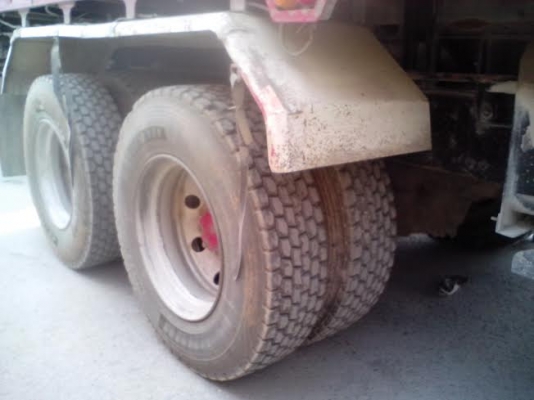 ขายรถพ่วงแม่ลูกดั้ม แม่สองเพลา ลูกสามคาน ราคาถูก 225 แรงม้าปี 47 ขายรถพ่วงแม่ลูกดั้ม แม่สองเพลา ลูกสามคาน ราคาถูก 225 แรงม้าปี 47