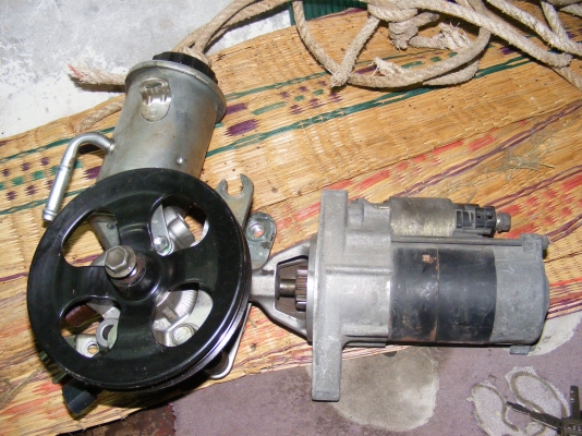 ปั้มพาวเวอร์ และข้อเหวี่ยง วีออส อันละ 1000  โทร 0955308436