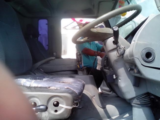 ขายด่วนรถหัวลาก 10ล้อ Mitsubishi 2 เพลาดั้มหางสามคาน   ปี47