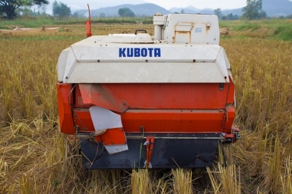 รถเกี่ยวข้าวคูโบต้า ราคา 55,000 บาท  (ผ่อน/สด ได้ครับ)