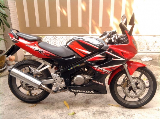 ขออนุญาติขาย HONDA CBR 150 กุญแจ 2 ชั้น สตา์ร์ทมือ โอนให้ฟรีครับ