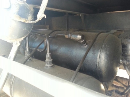 รถฮีโน่ 12 ล้อ ตู้เย็น 285 แรงม้า. ปี 38  ( รถประกอบ. )  สนใจติดต่อ 081 - 6079515