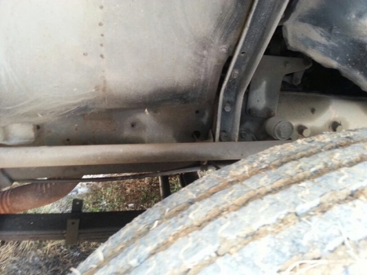 รถฮีโน่ 12 ล้อ ตู้เย็น 285 แรงม้า. ปี 38  ( รถประกอบ. )  สนใจติดต่อ 081 - 6079515